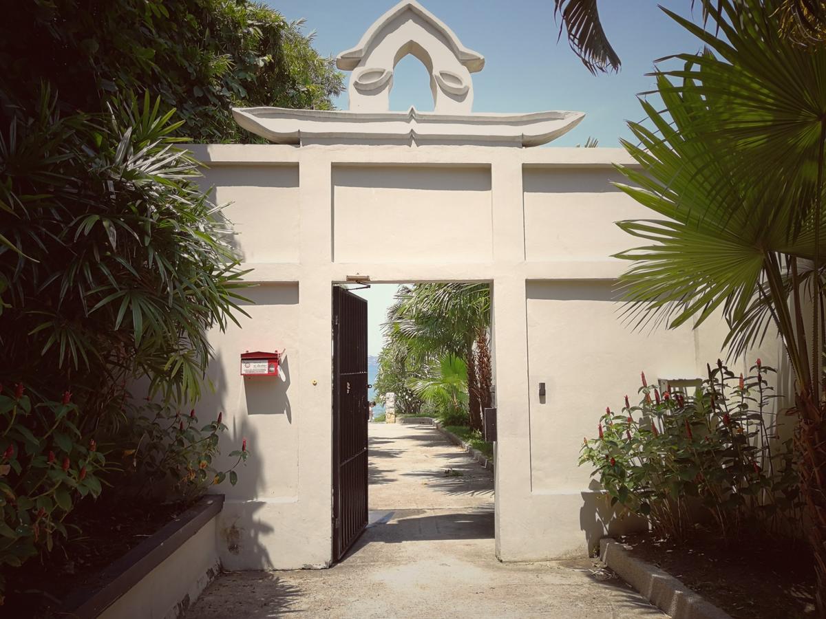 The Beach Pool Villa Pattaya Exterior foto